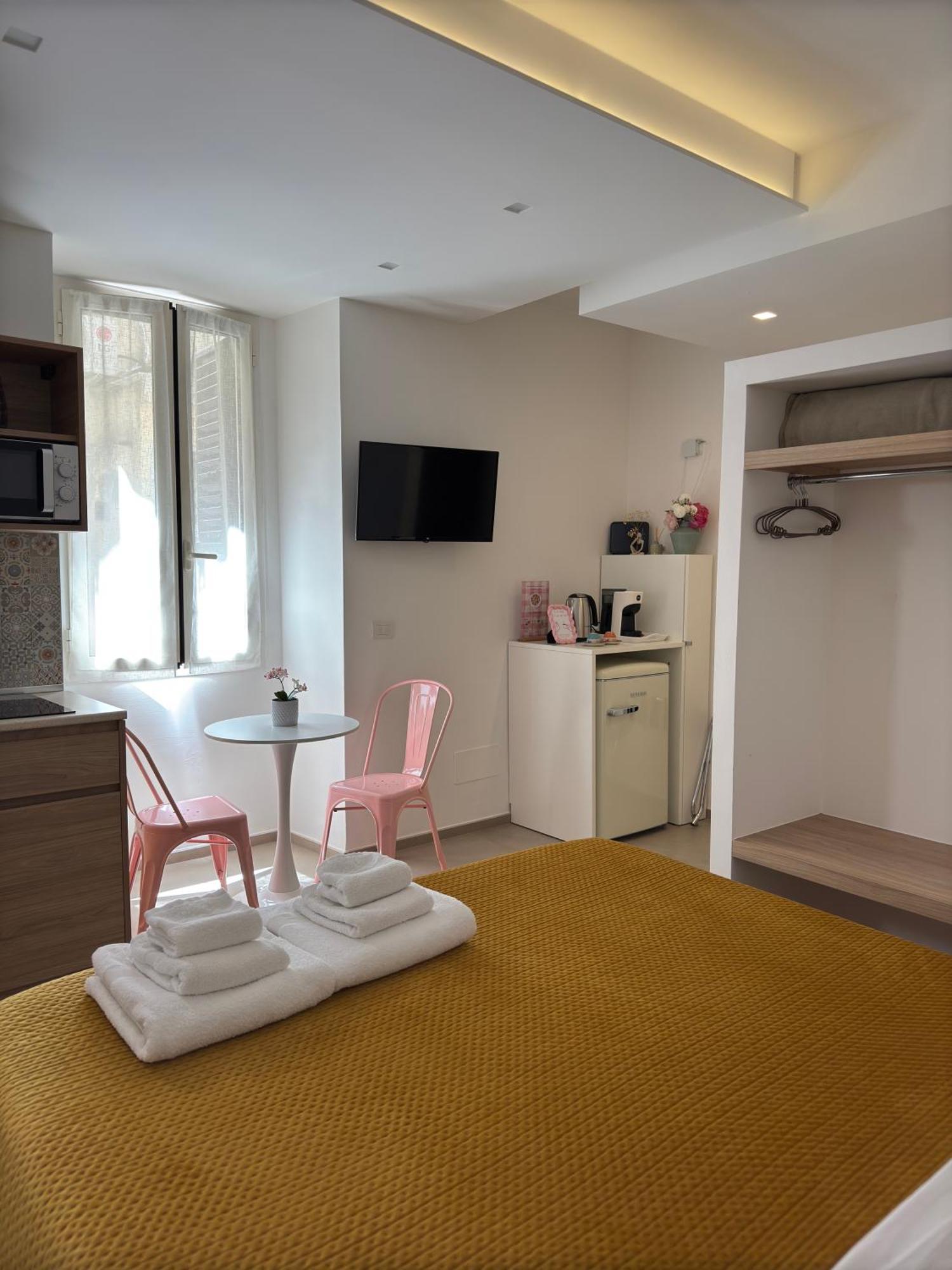 More Apartments Il Ferrarese Bari Eksteriør billede